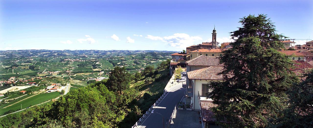 Rocche Costamagna Art Suites La Morra Exterior photo