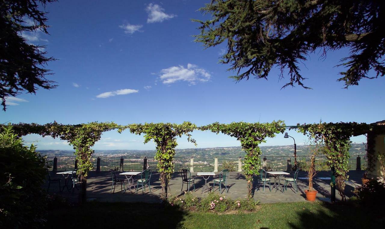 Rocche Costamagna Art Suites La Morra Exterior photo